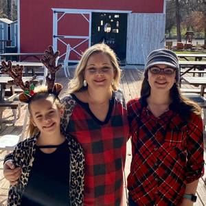 Meet your Posher, April